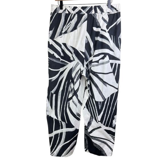 H&M 10 Tropical Pleated Wide Leg Zip Close Pull On High Rise Pants Deep Pockets - Picture 2 of 7